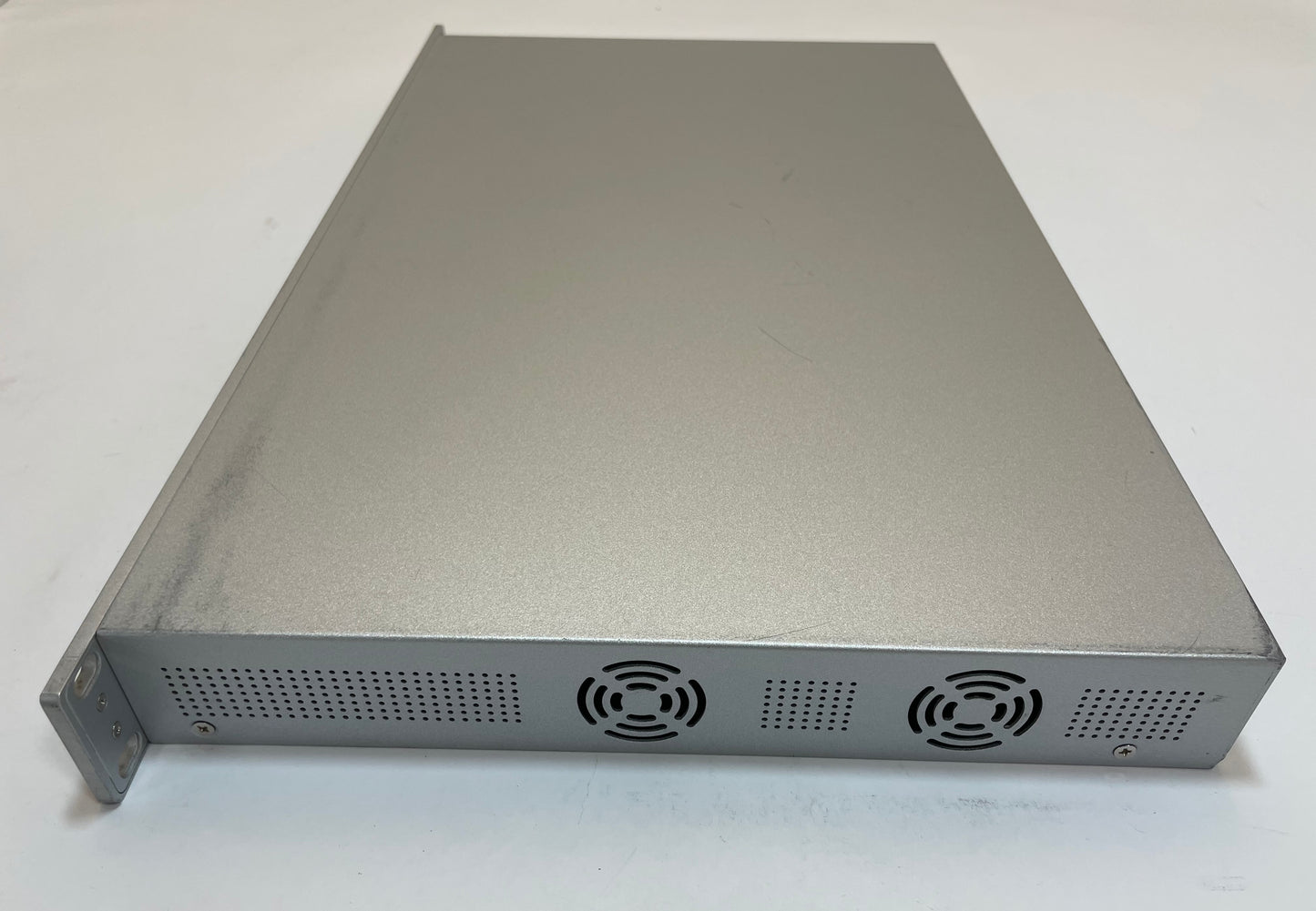 Ubiquiti UniFi US-24-250W 24-Port Managed Gigabit PoE Ethernet Network Switch