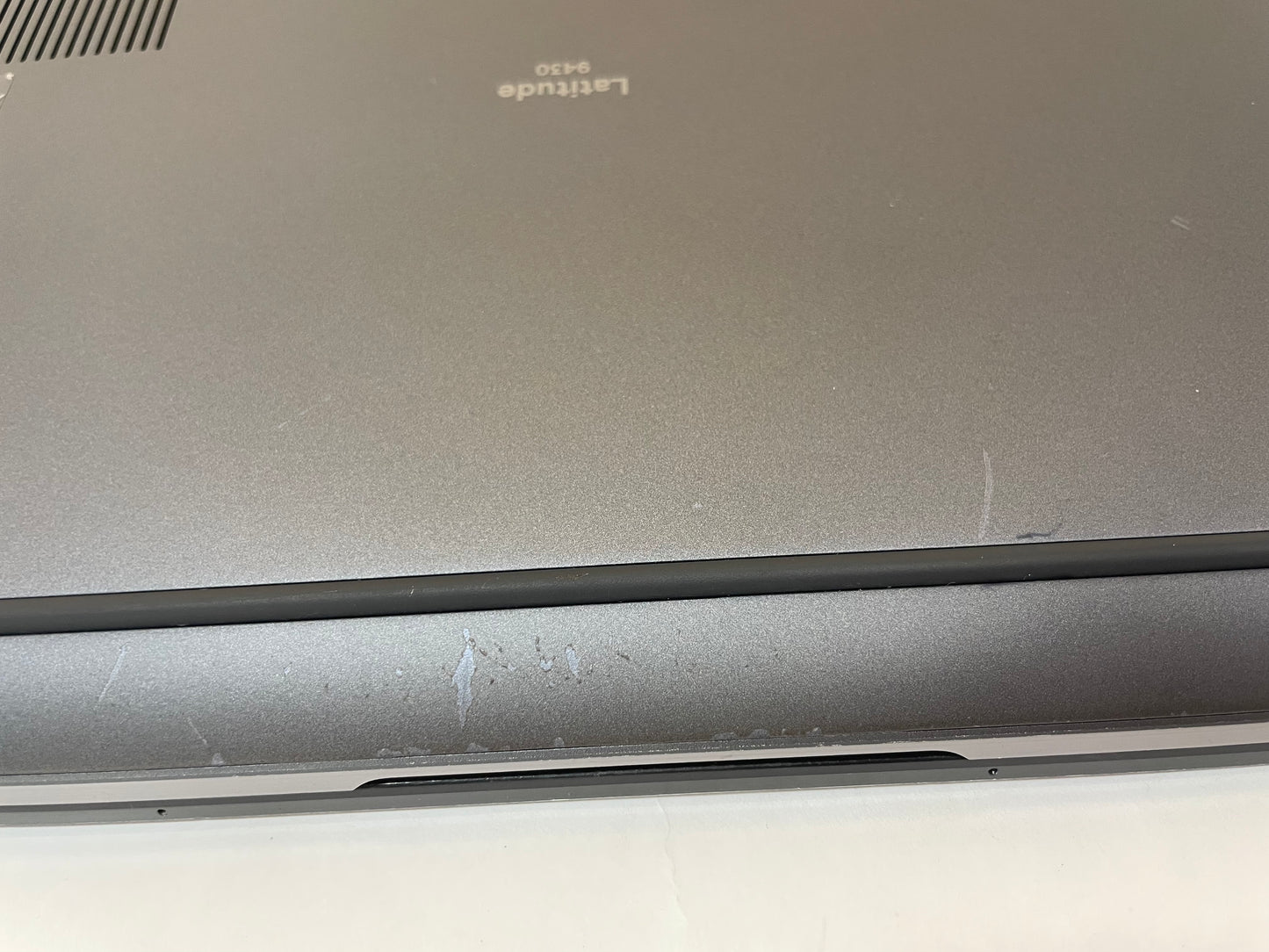 DELL LATITUDE 9430 14" 2n1 Laptop Core i7 1265U 16GB 256GB NVMe Windows 11 -READ