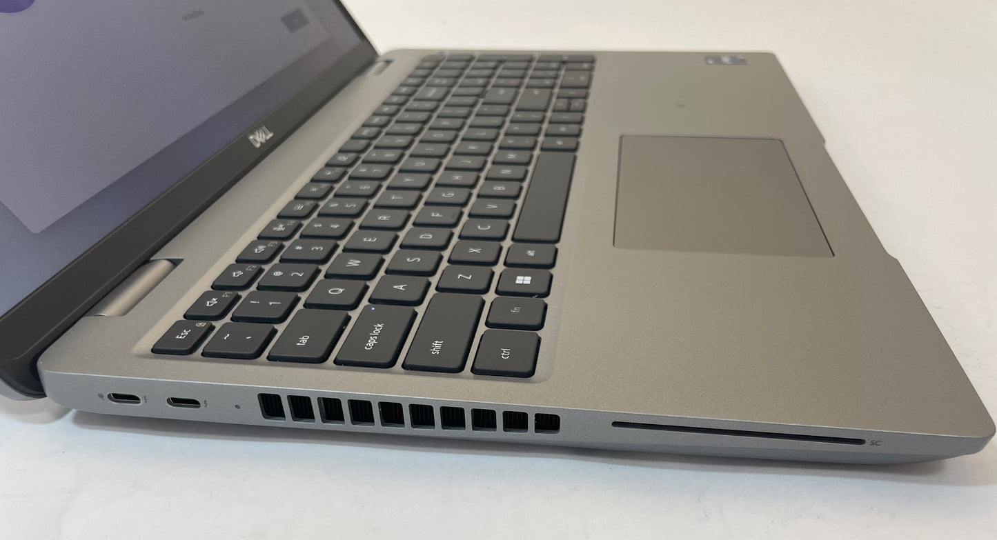 DELL PRECISION 3581 15" Touch Laptop i9-13900H 64GB 512GB NVMe WIN11P -Good