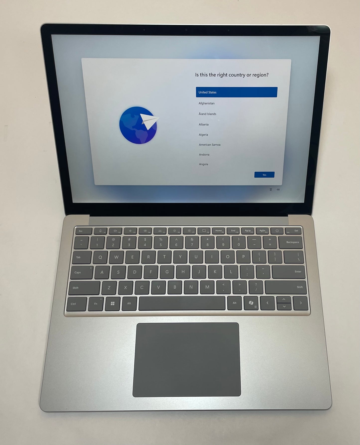 MICROSOFT SURFACE LAPTOP 6 FOR BUSINESS 13.5" Ultra 7 165H 16GB 256GB W11-VeryGood
