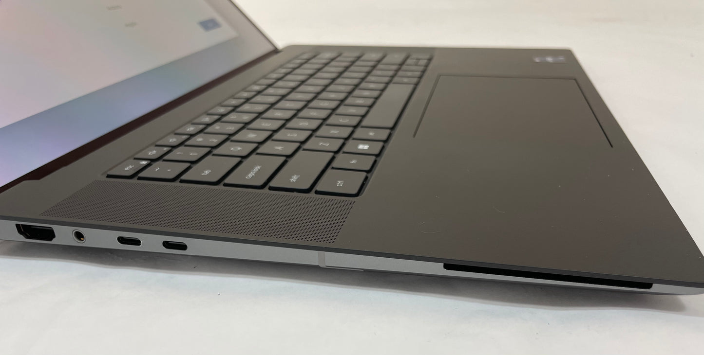 DELL PRECISION 5680 16" Touch Laptop Core i7-13800H 32GB 512GB NVMe WIN11 -Good