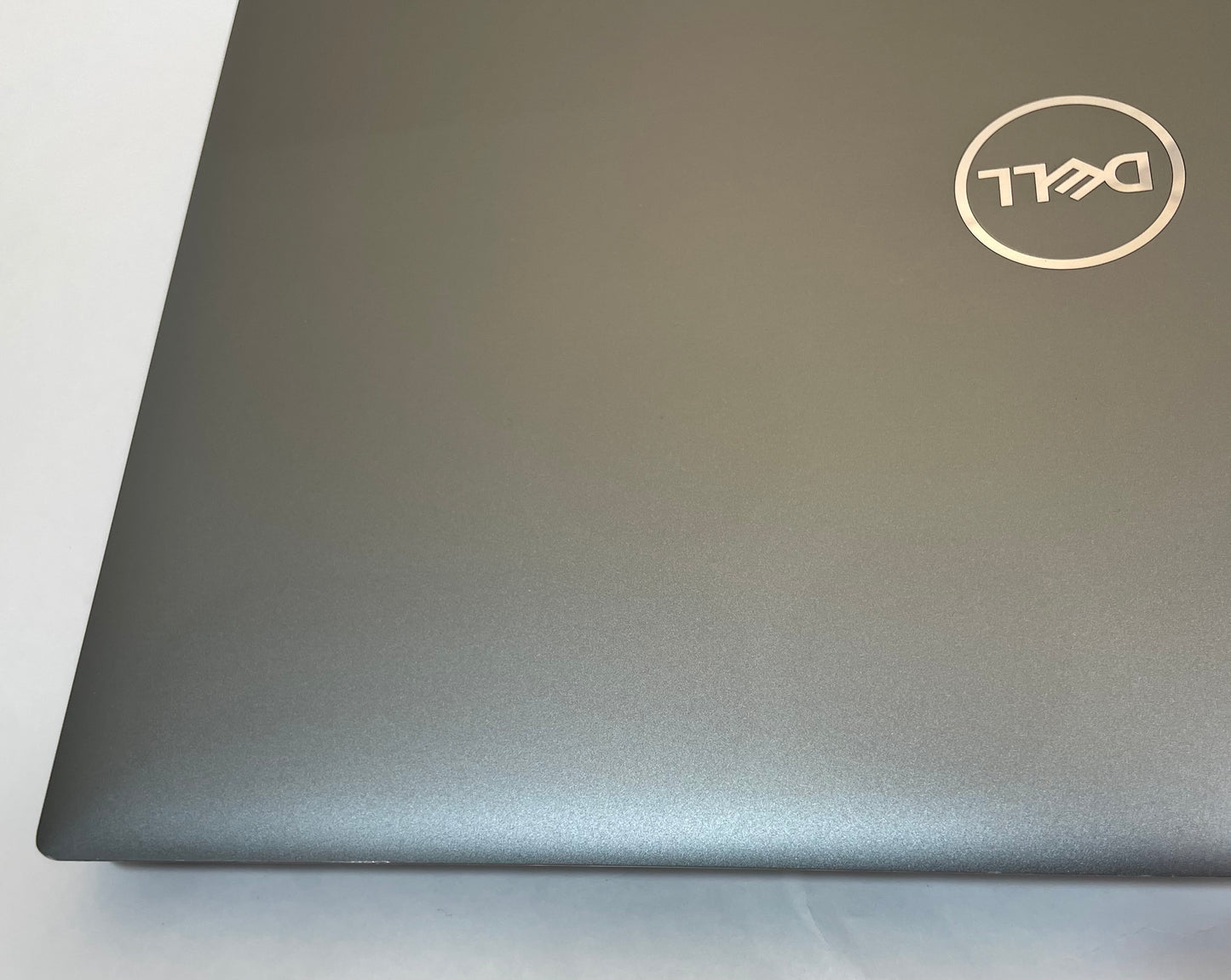 DELL PRECISION 5680 16" Touch Laptop Core i7-13800H 32GB 512GB NVMe WIN11 -Good