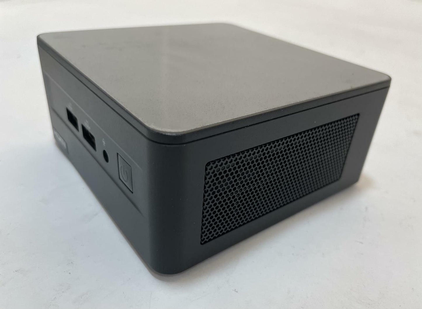 ASUS NUC 13 Pro NUC13L3H-B UCFF Core i5-1350P 16GB 512GB NVMe WIN11 -Excellent