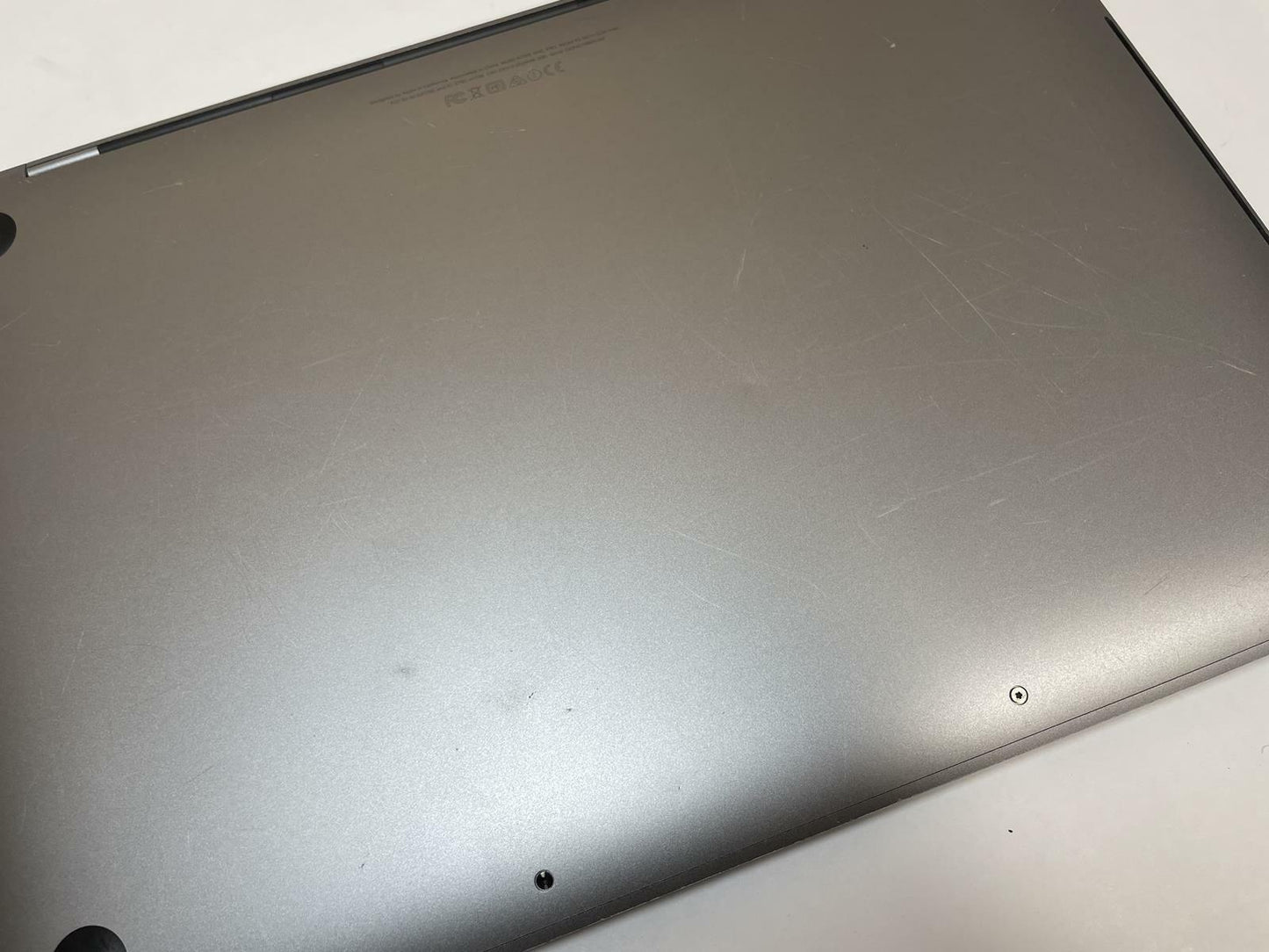 APPLE MacBook Pro A1706 2017 13" i5-7267U 16GB 512GB SSD Gray Ventura-SEE PHOTOS