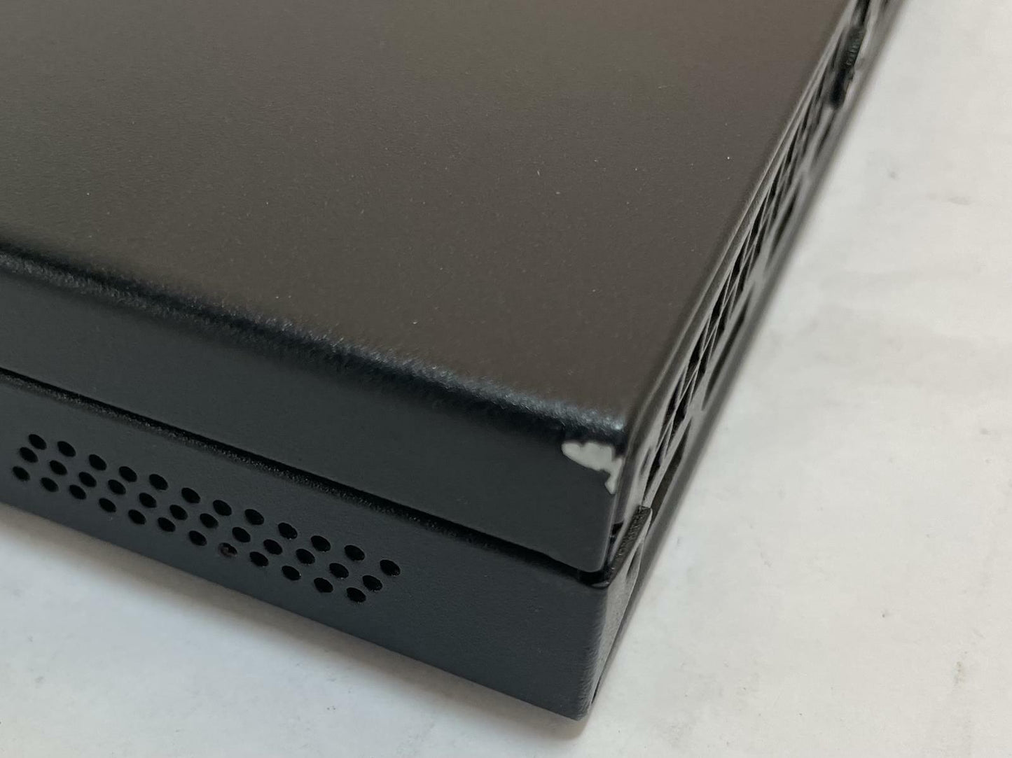 LENOVO THINKCENTRE M720Q Tiny Desktop i5 8400T 8GB 256GB NVMe Windows 11 -Good