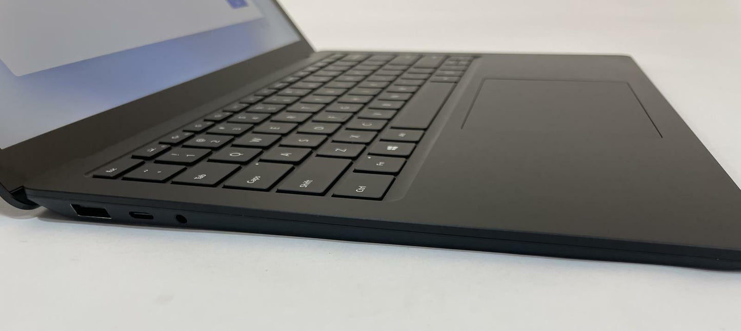 MICROSOFT SURFACE LAPTOP 4 13.5" Core i7 1185G7 16GB 256GB NVMe Black WIN11-Good