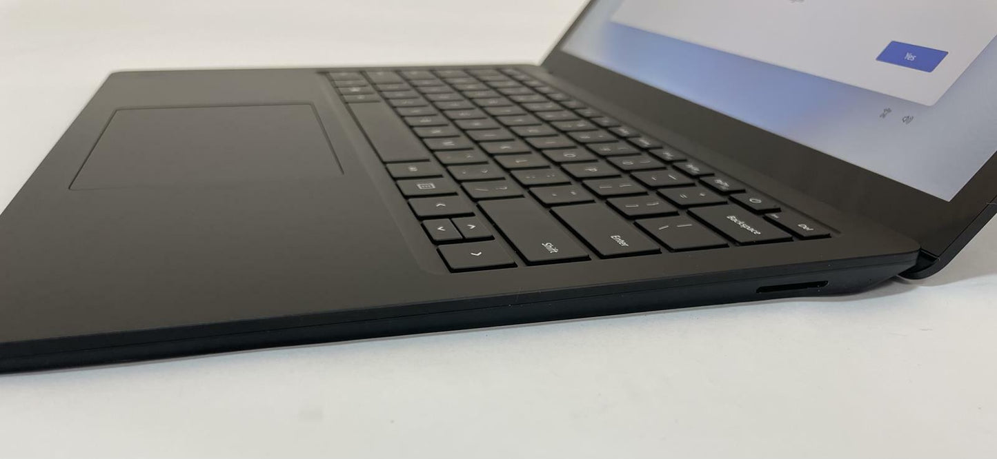 MICROSOFT SURFACE LAPTOP 4 13.5" Core i7 1185G7 16GB 256GB NVMe Black WIN11-Good