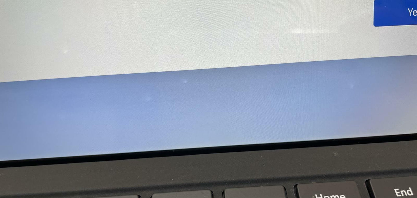 MICROSOFT SURFACE PRO 7 12.3" i5 1035G4 8GB 256GB W11P W/ Keyboard -SEE PHOTOS